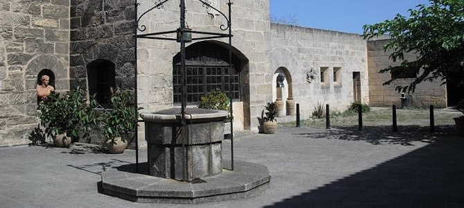 Gordiola Glass Museum in Algaida