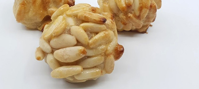 Pine nut panellets